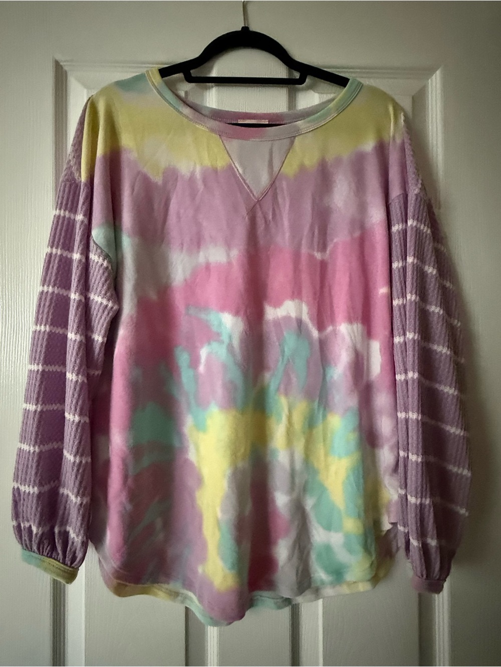 BiBi Pastel Tie-Dye Crewneck Sweatshirt in Lavender, Pink & Mint